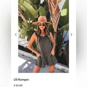 Amaryllis olive green romper size S